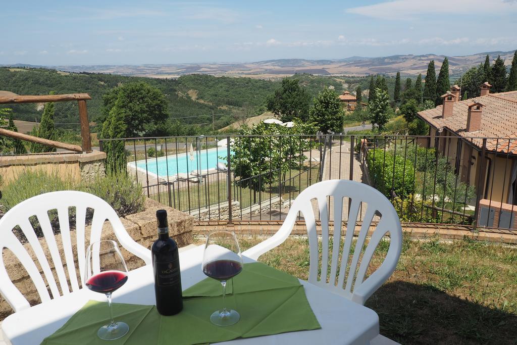 Finestra Della Val D'Orcia Lägenhet Contignano Rum bild