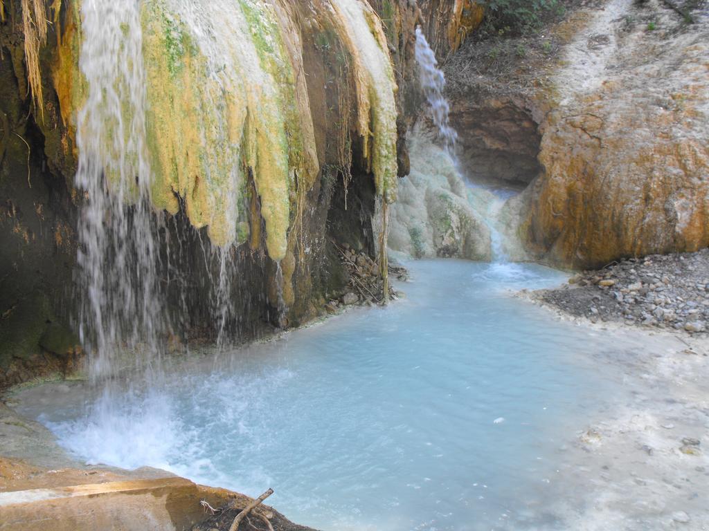Finestra Della Val D'Orcia Lägenhet Contignano Rum bild